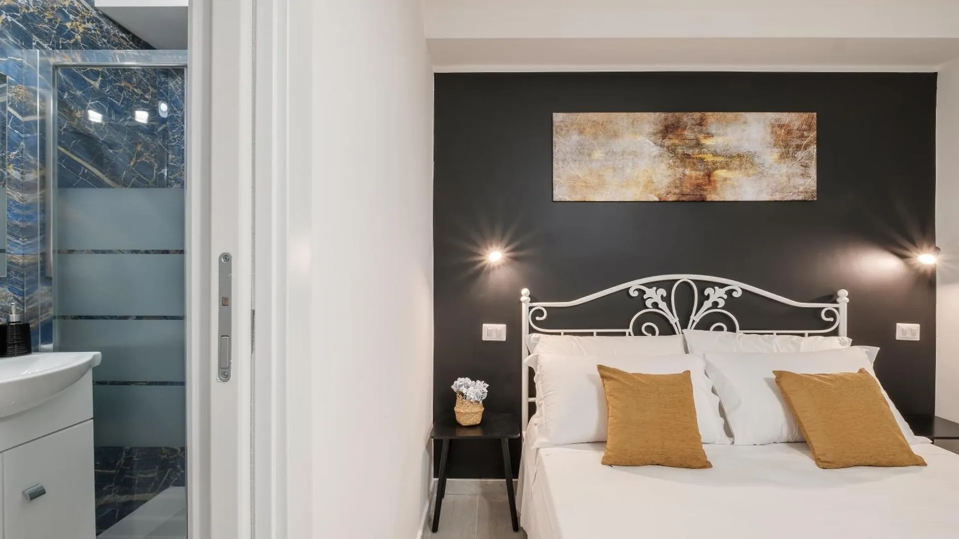Sa Domu Colorada- Eleganza E Comfort Nel Centro Di Villasimius Penzion