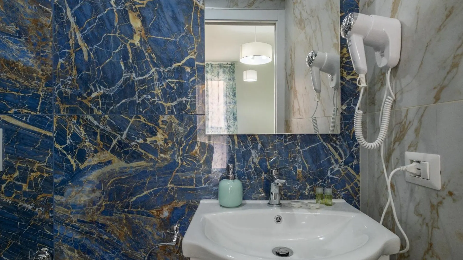 Sa Domu Colorada- Eleganza E Comfort Nel Centro Di Villasimius